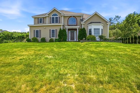 Photo of 120 Mohawk Path #120, Holliston, MA 01746 (MLS # 73532141)