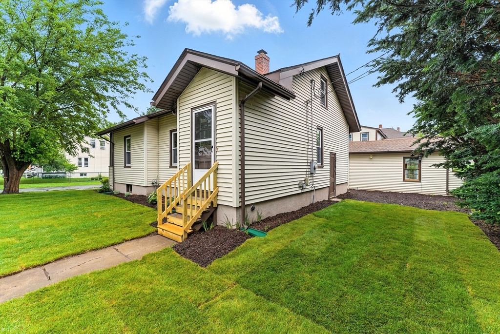 50 W School St