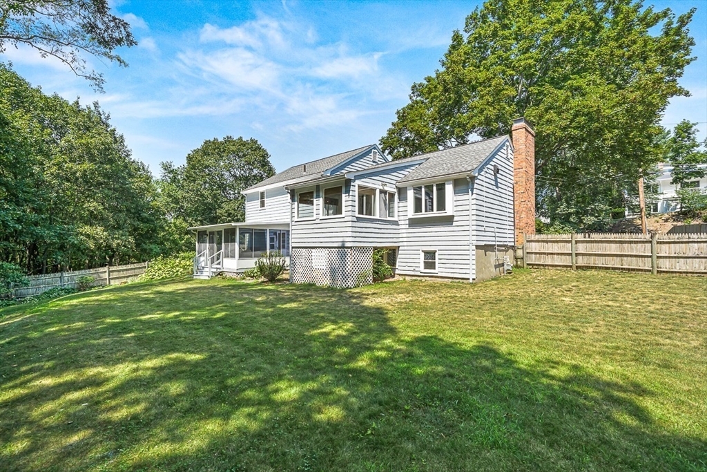 17 Dennett Road
