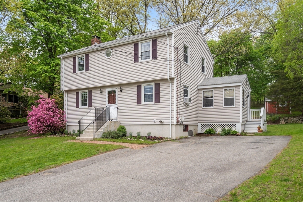 4 Brigham Ct, Natick, MA Photo #1