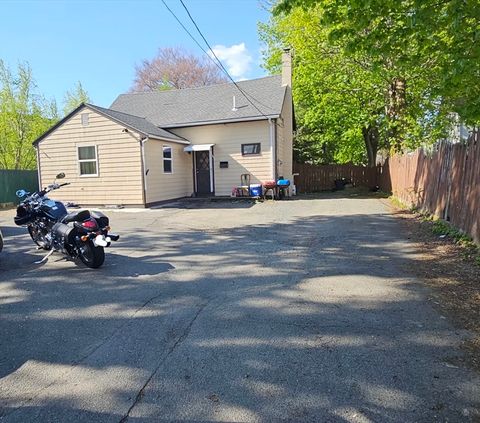 Photo of 2 Mill St, Beverly, MA 01915 (MLS # 73515304)