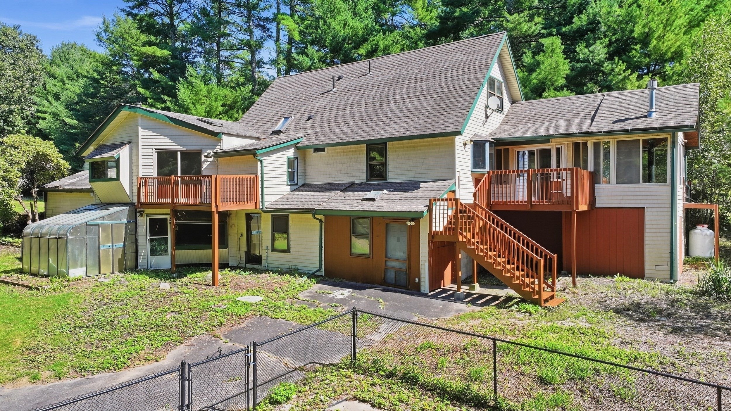 5 Old Farm Cir, Belchertown, MA Photo #1