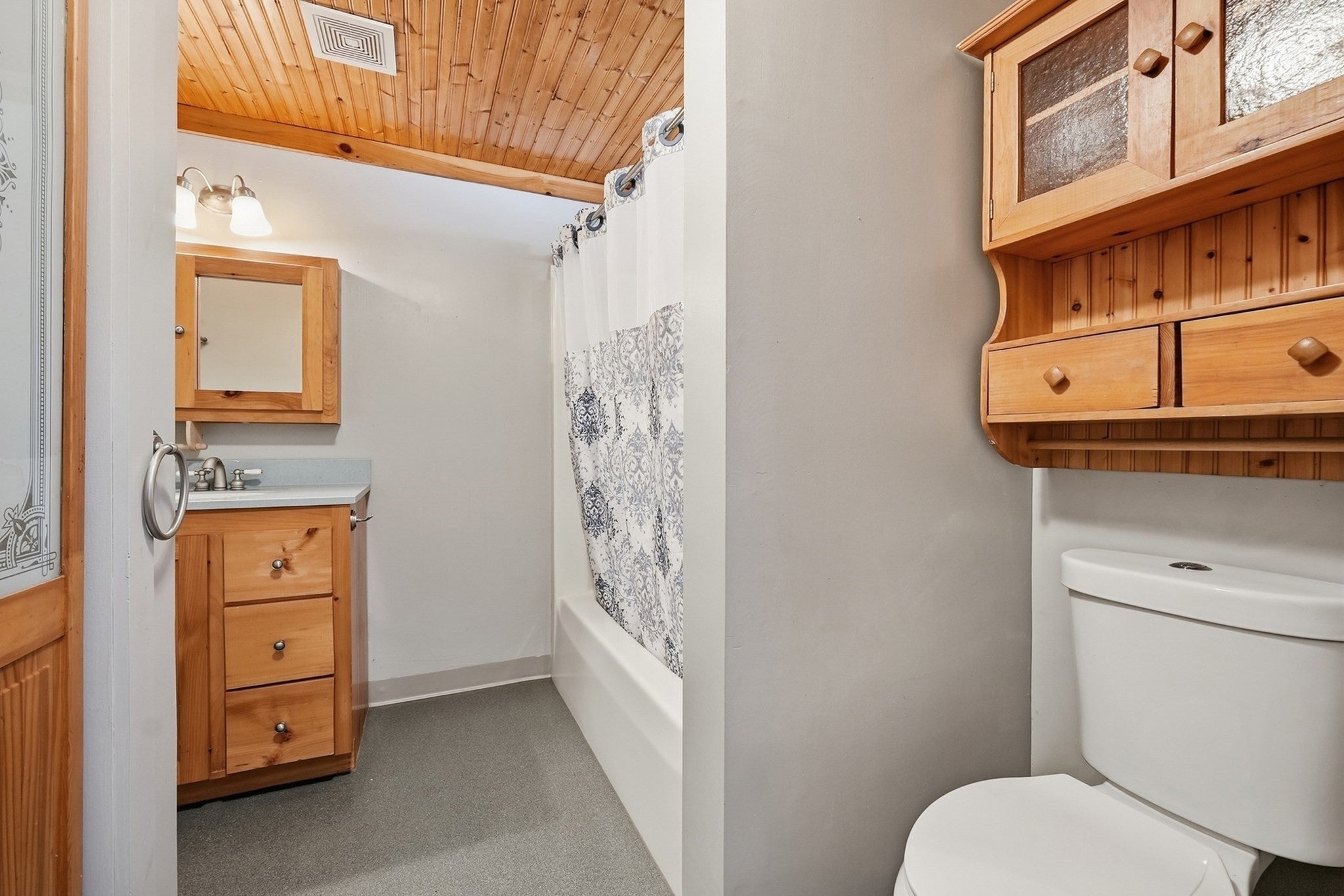 5 Old Farm Cir, Belchertown, MA Photo #28