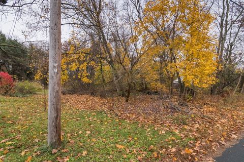 6V Melikian Dr Wilbraham MA 01095