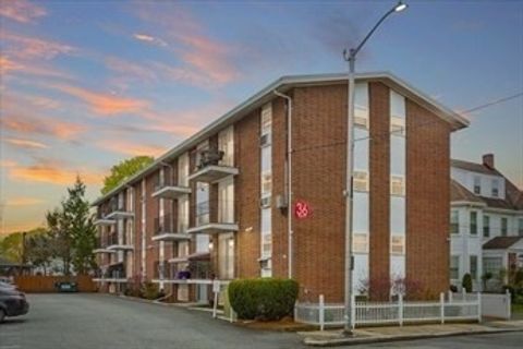 36 Essex . Saugus MA 01906