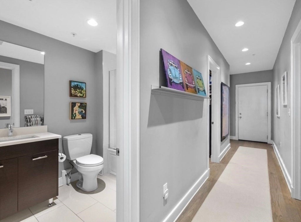 407 W 1st St #302, Boston, MA, 407 W 1st St #302, Boston, MA Photo #20