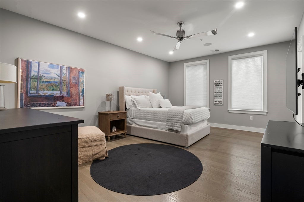 407 W 1st St #302, Boston, MA Photo #15