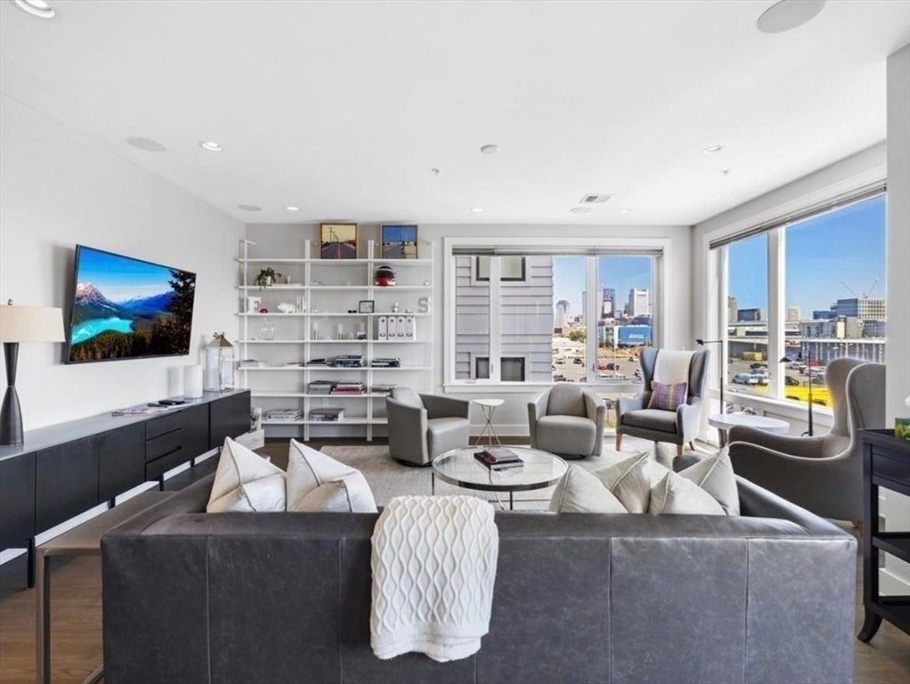 407 W 1st St #302, Boston, MA, 407 W 1st St #302, Boston, MA Photo #6
