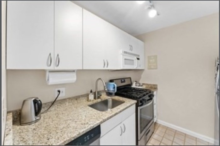 33 Pond Ave #308, Brookline, MA Photo #10