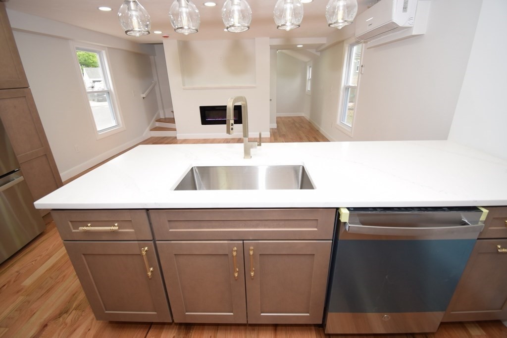 386 June Street, Worcester, MA Photo #16