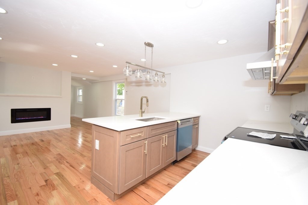386 June Street, Worcester, MA Photo #2