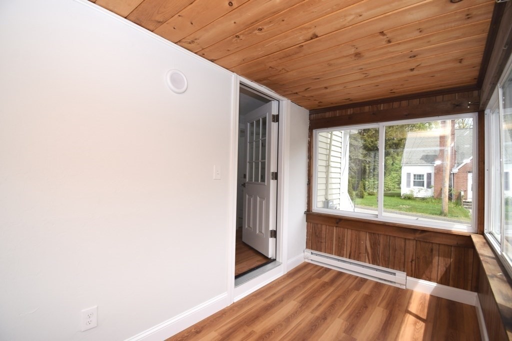 386 June Street, Worcester, MA Photo #12