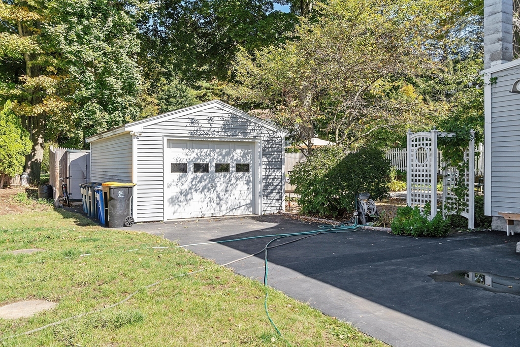 19-21 Broadway Street