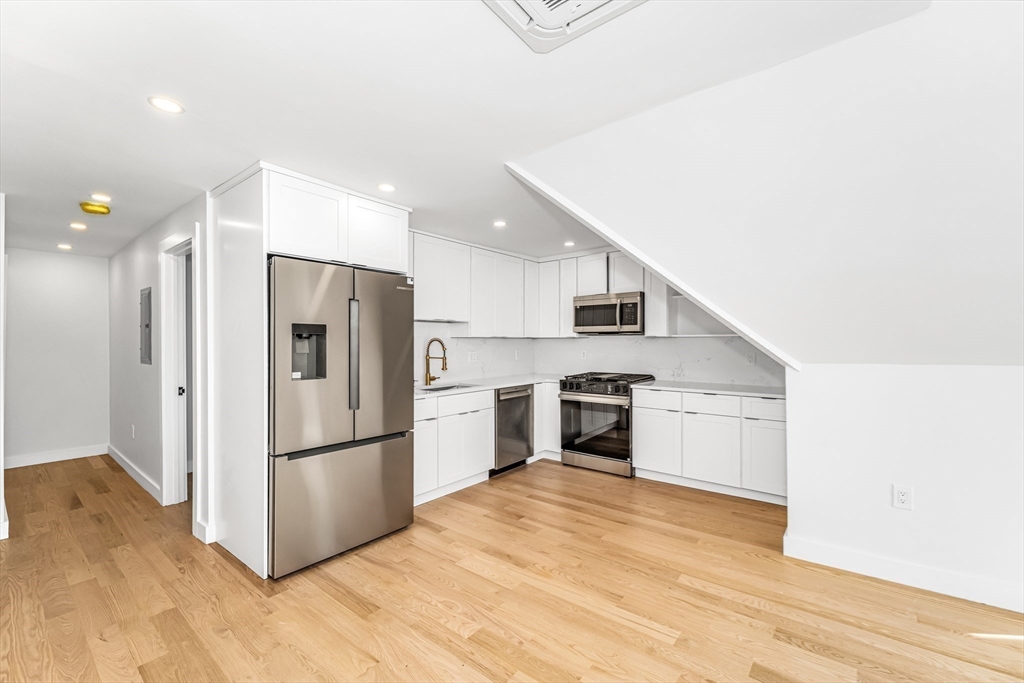 12 Sewall Ave 3