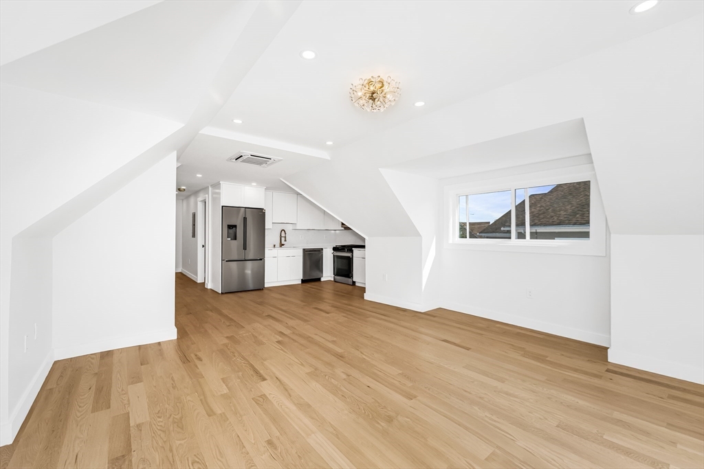 12 Sewall Ave 3