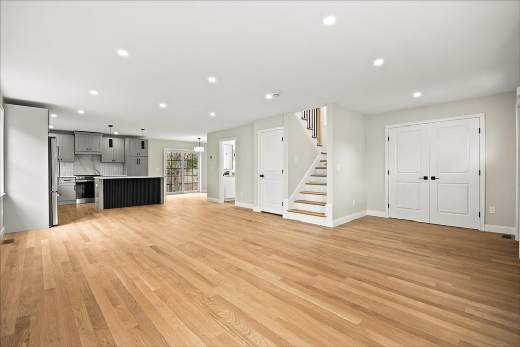 33 Glendale Ave