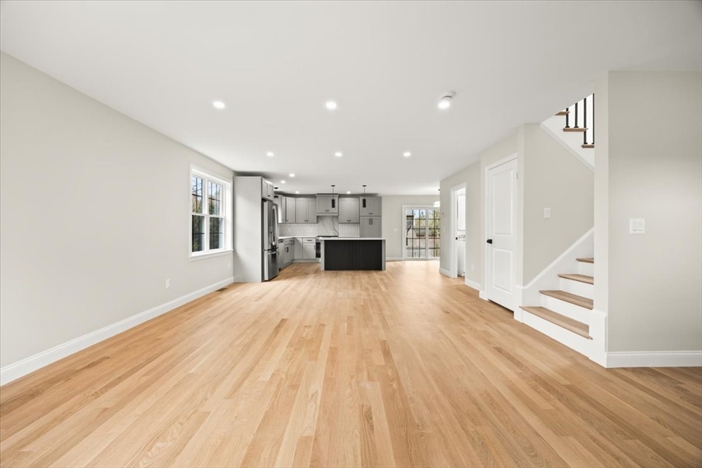 33 Glendale Ave