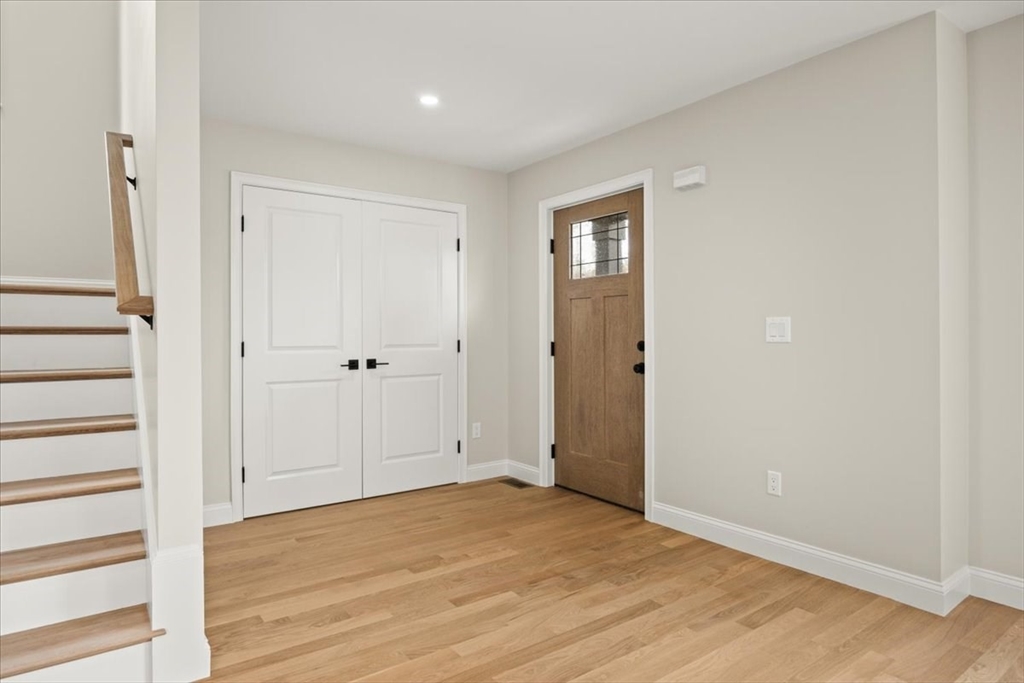 33 Glendale Ave
