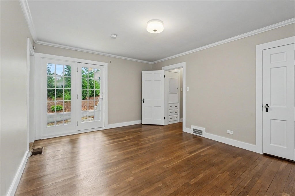 540 Concord St, Manchester, NH Photo #17