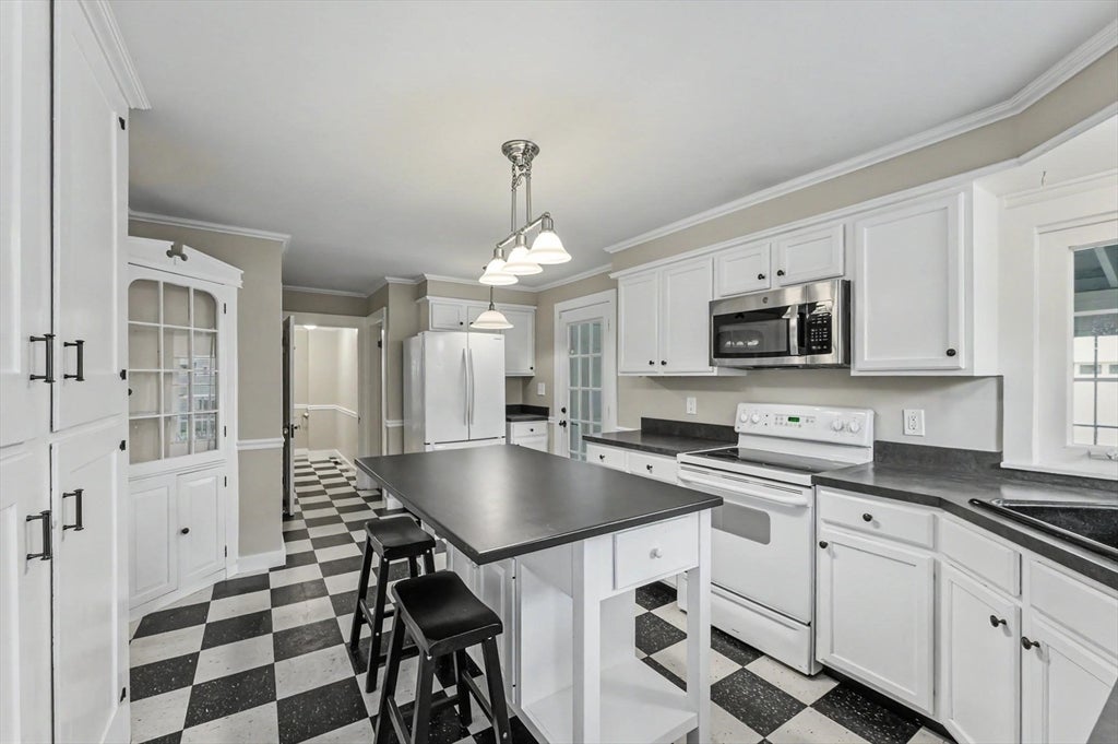 540 Concord St, Manchester, NH Photo #7