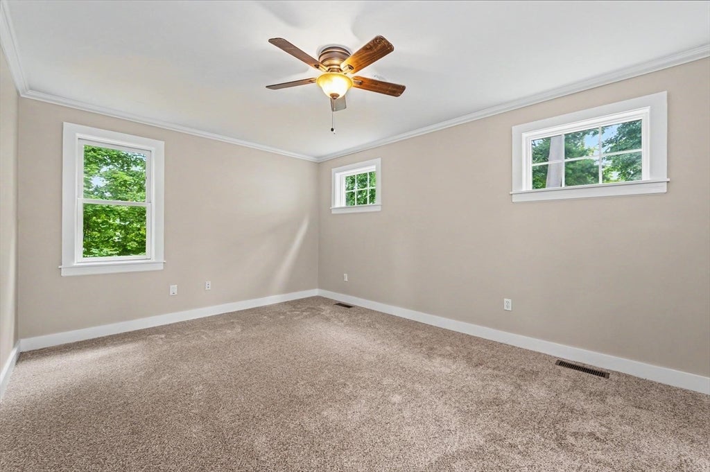 540 Concord St, Manchester, NH Photo #15