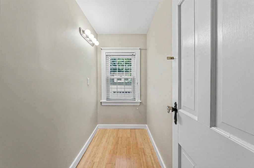 540 Concord St, Manchester, NH Photo #32