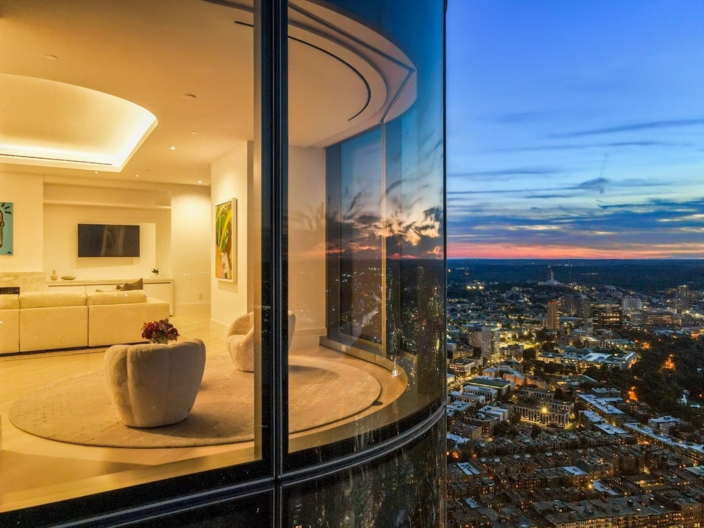 1 Dalton St #5801 Floor 58
