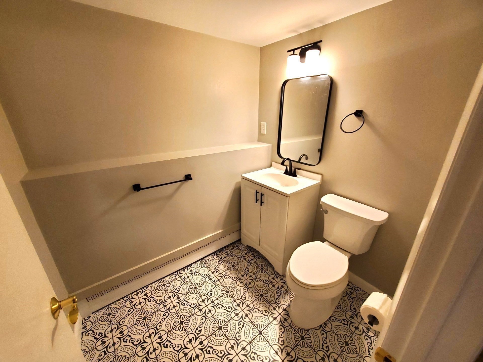 556 Pearl St, Brockton, MA Photo #12