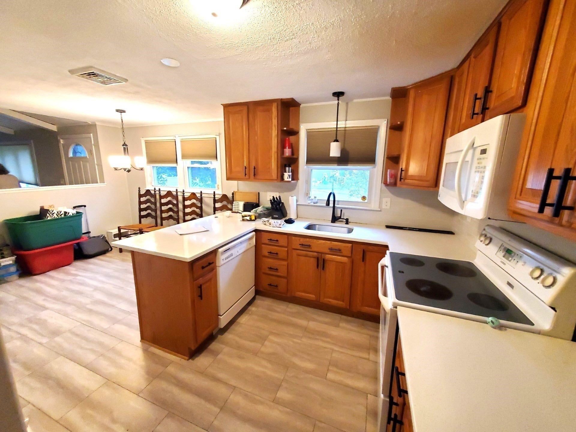 556 Pearl St, Brockton, MA Photo #4