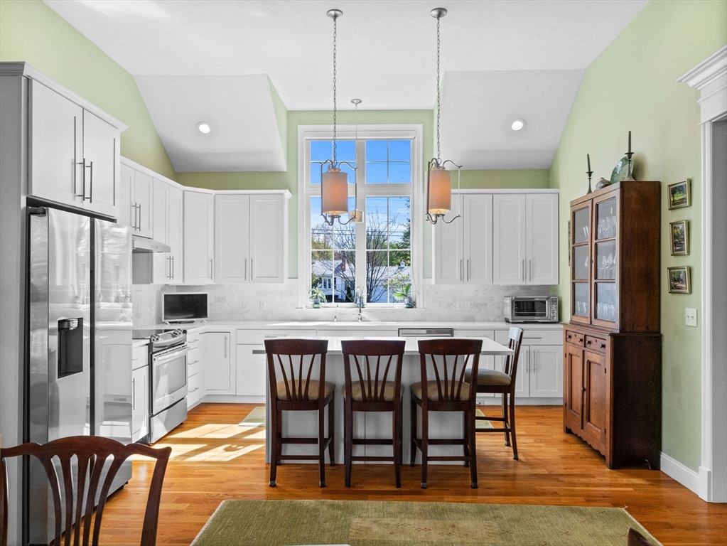 8 Sandstone Dr 8
