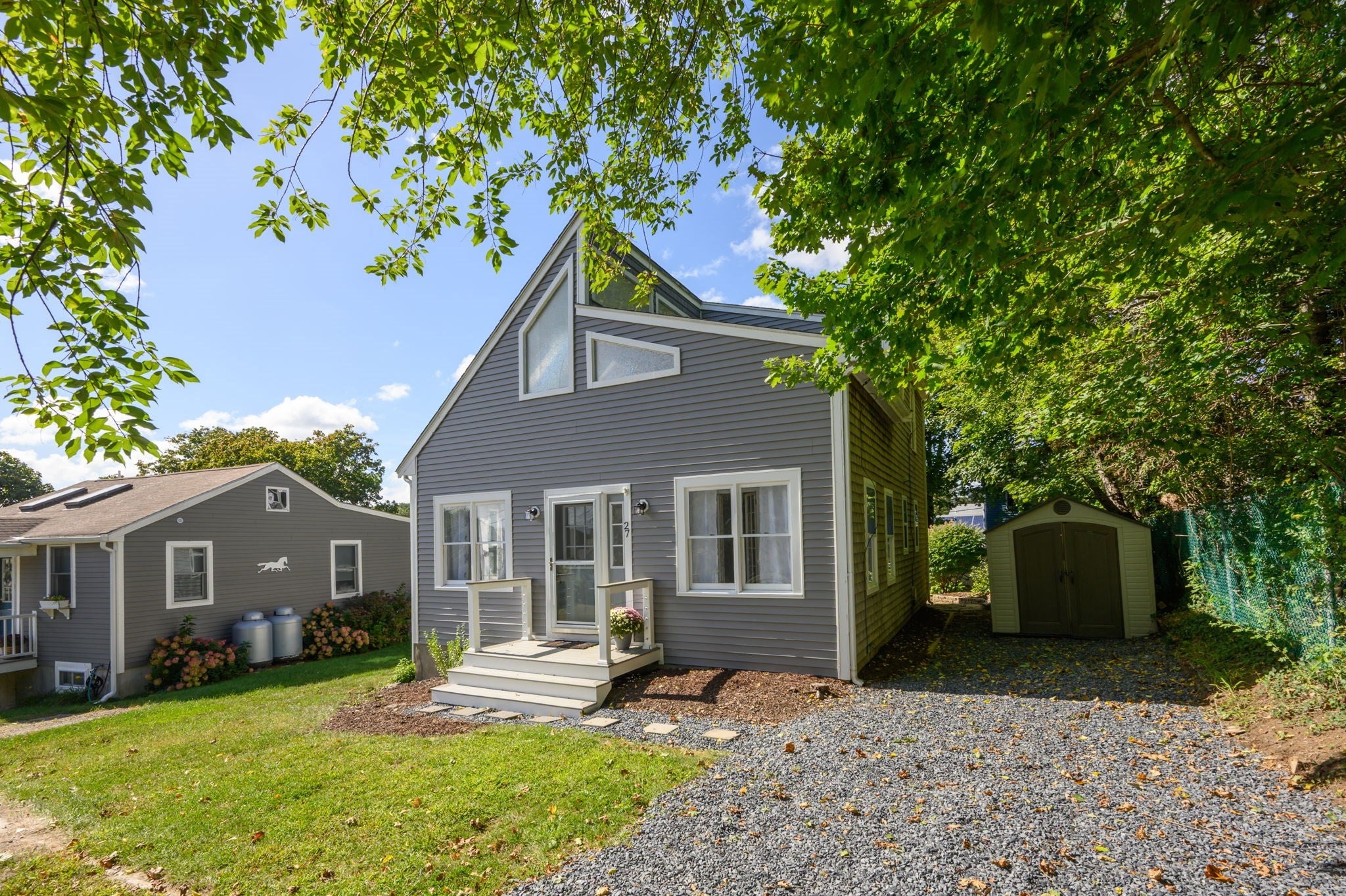 27 Abington Ave