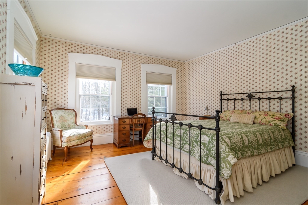 70 Wilsondale St, Dover, MA Photo #15