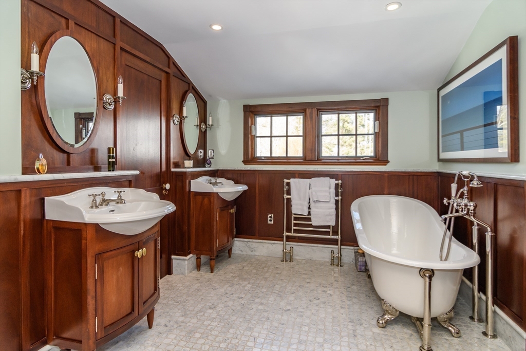 70 Wilsondale St, Dover, MA Photo #14