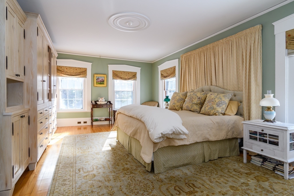 70 Wilsondale St, Dover, MA Photo #13