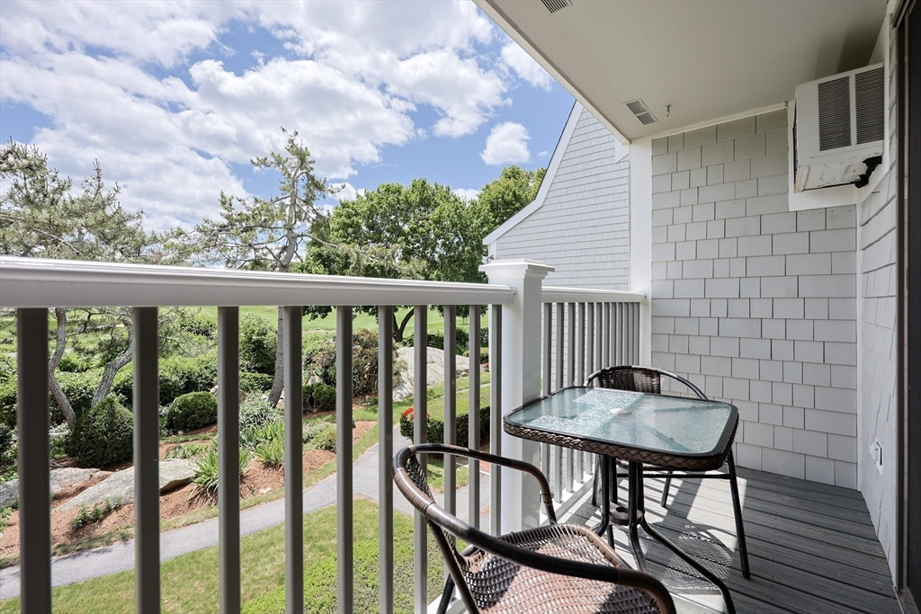 19 Atlantic RD #16, Gloucester, MA Photo #4