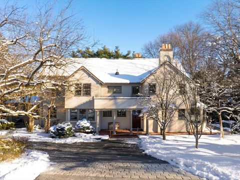 Photo of 40 Heath Hill, Brookline, MA 02445 (MLS # 73481620)