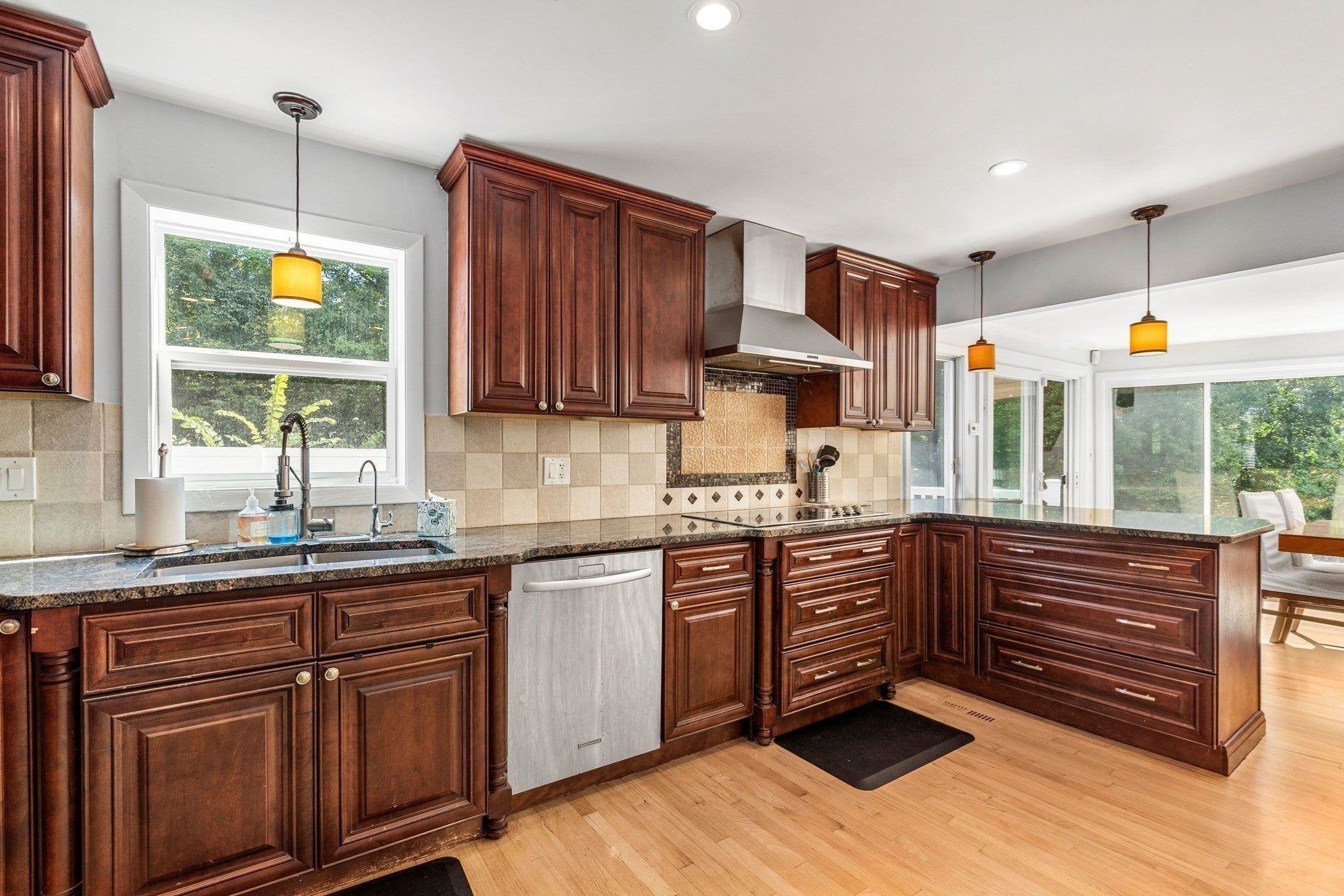 42 Farview Ave, Shrewsbury, MA, 42 Farview Ave, Shrewsbury, MA Photo #5