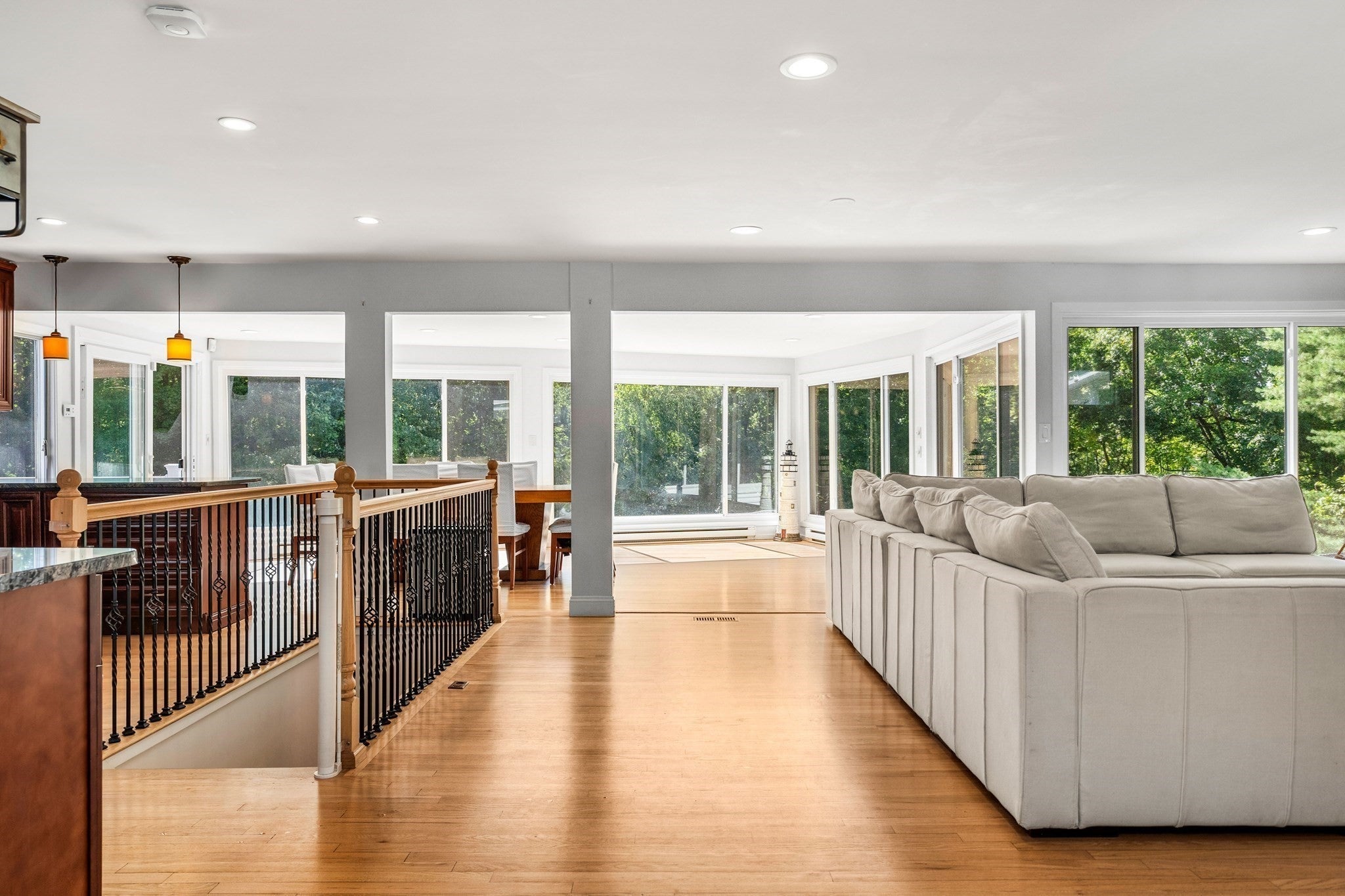 42 Farview Ave, Shrewsbury, MA, 42 Farview Ave, Shrewsbury, MA Photo #2