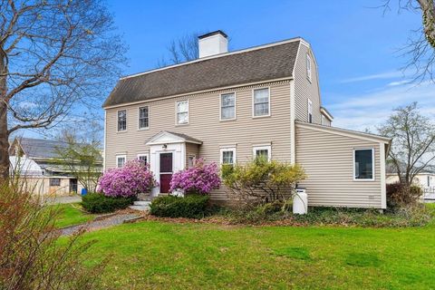 11 Union Pl Newburyport MA 01950