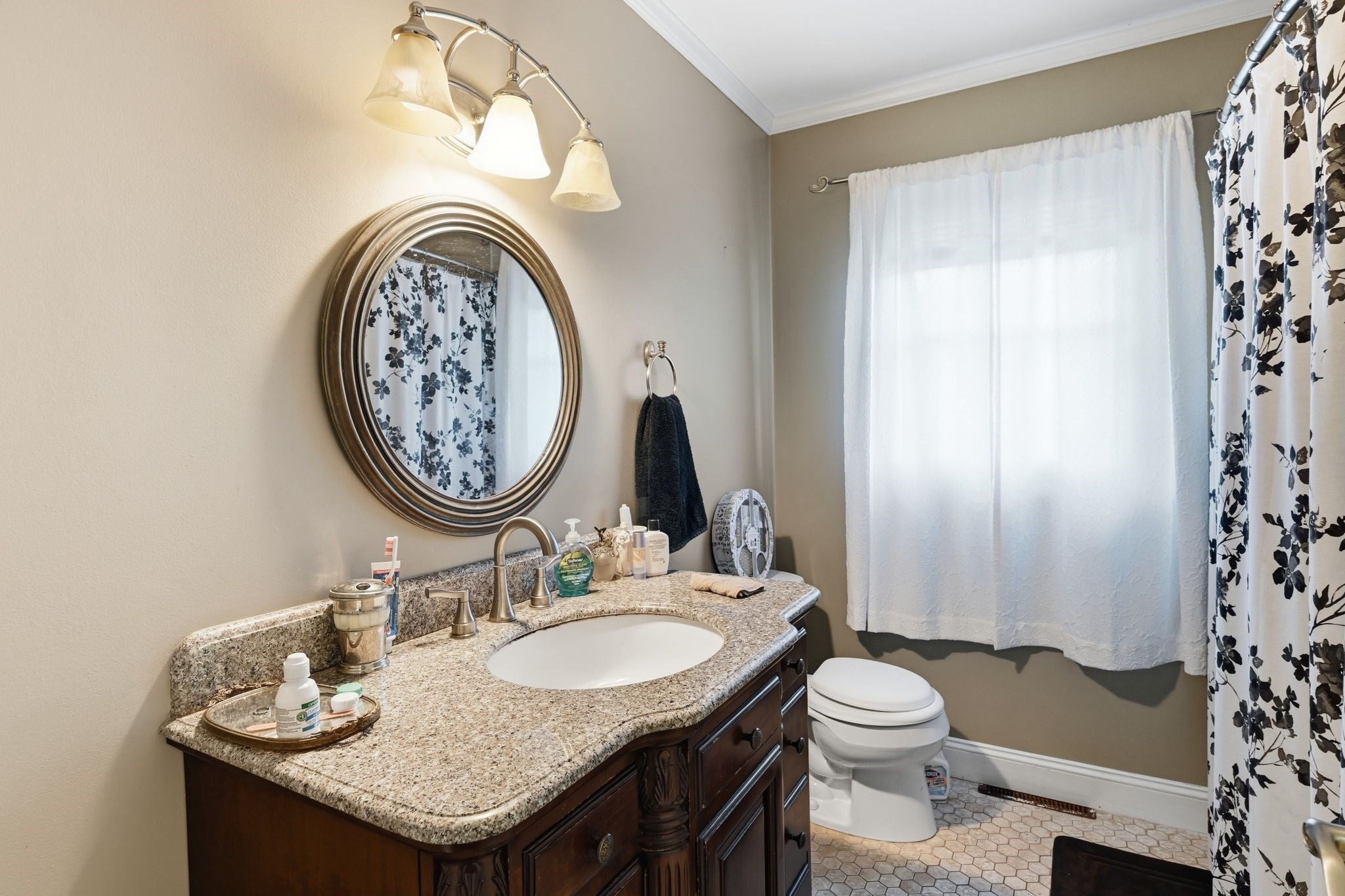 211 Allen St, East Longmeadow, MA Photo #15