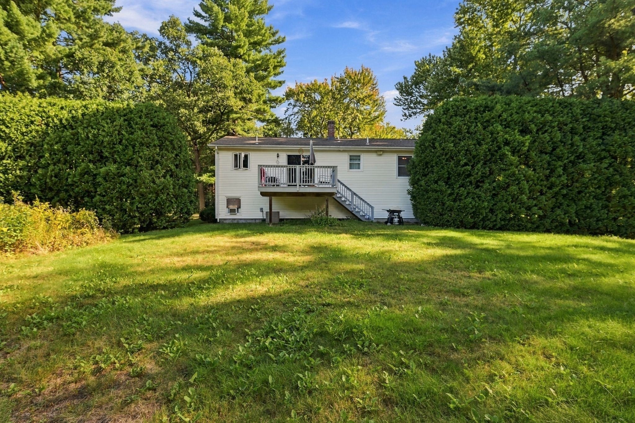 211 Allen St, East Longmeadow, MA Photo #28