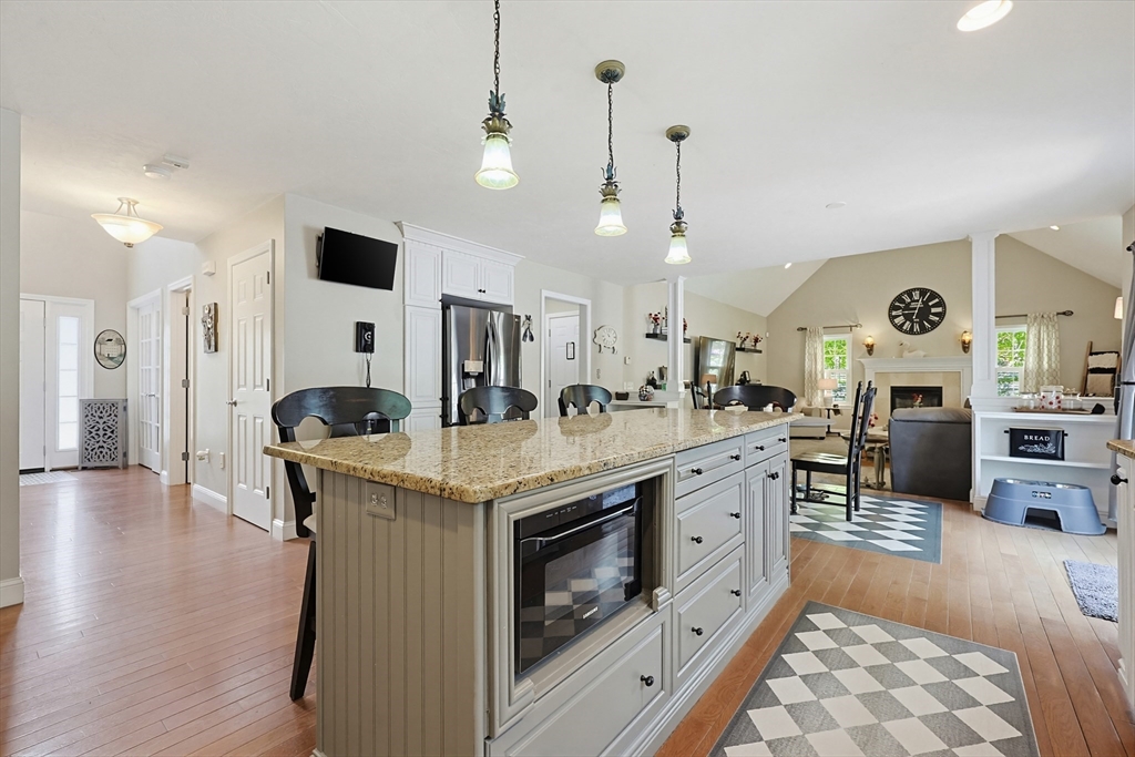 42 Shining Rock Dr
