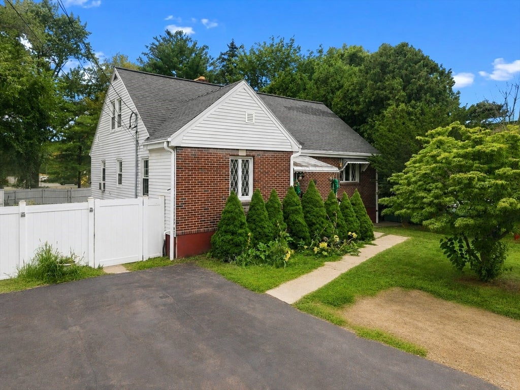 26 Beulah St, Framingham, MA, 26 Beulah St, Framingham, MA Photo #1