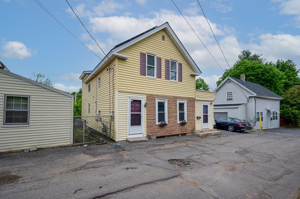 62 Railroad St