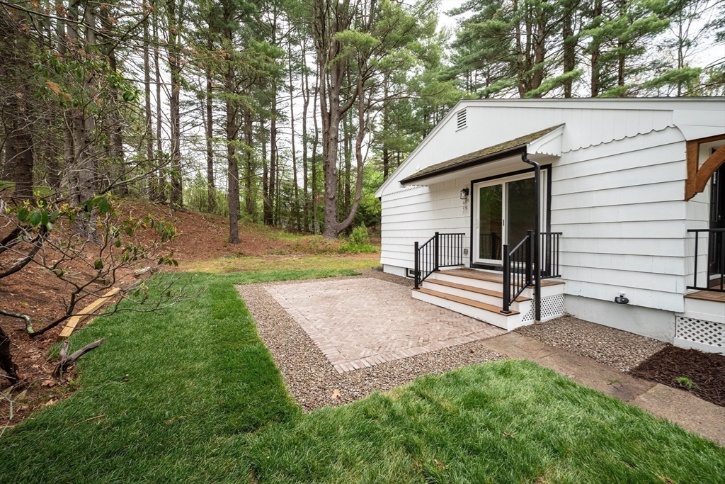 9 Bridge St, Medfield, MA Photo #28