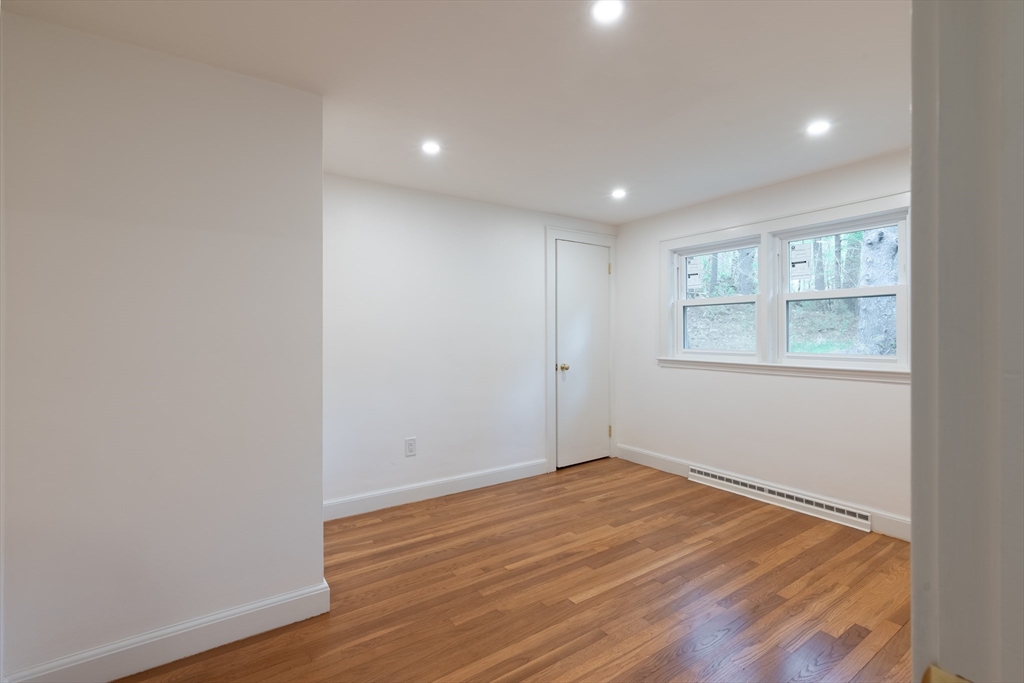 9 Bridge St, Medfield, MA Photo #12