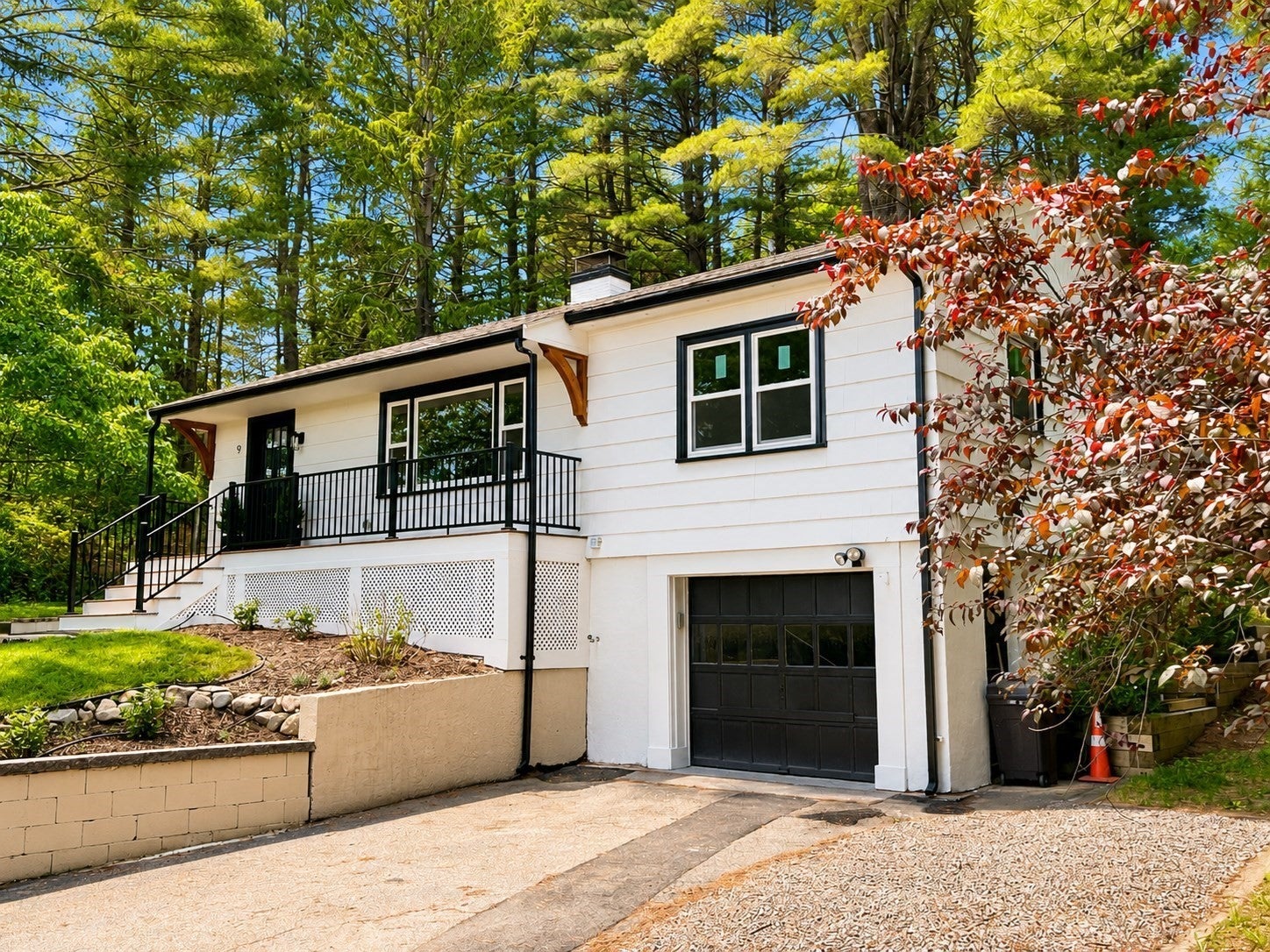 9 Bridge St, Medfield MA 02052