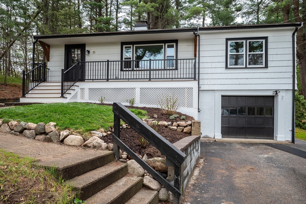 9 Bridge St, Medfield, MA Photo #2