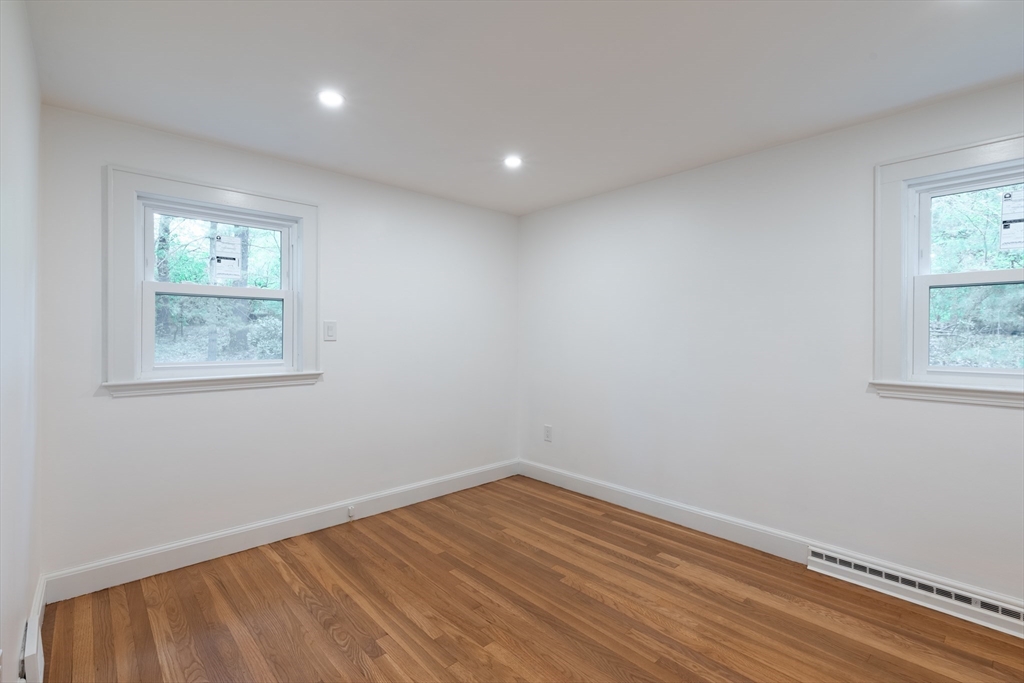 9 Bridge St, Medfield, MA Photo #16