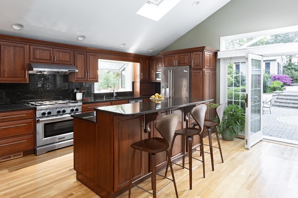 27 Roundwood Rd